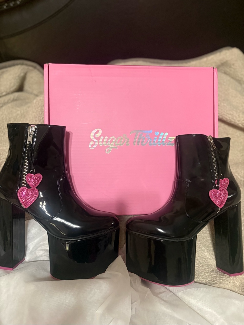 Sugar Thrillz Dollskill Black Patent Platform Ankle Boots with Pink Heart Zipper